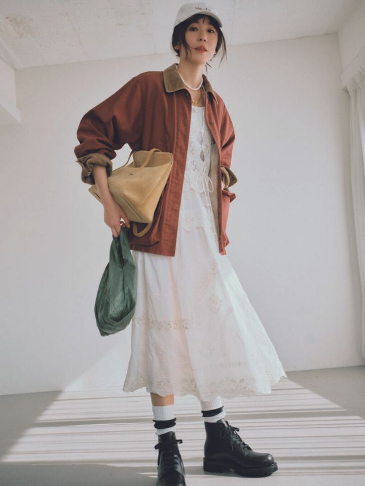 タフなアイテムをちらして大人の甘辛ミックスを完成