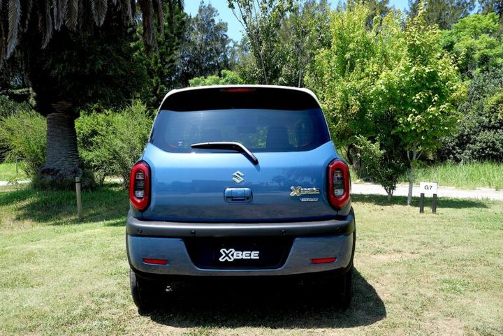 「雪道でも滑りにくくて暖かい」ワークマンの人気ブーツがリニューアル