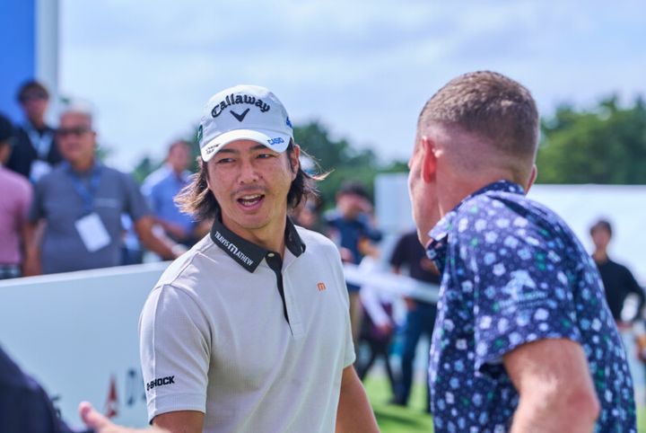 石川遼の“ワザありスイング”を解説！左手の掌屈の仕方に注目