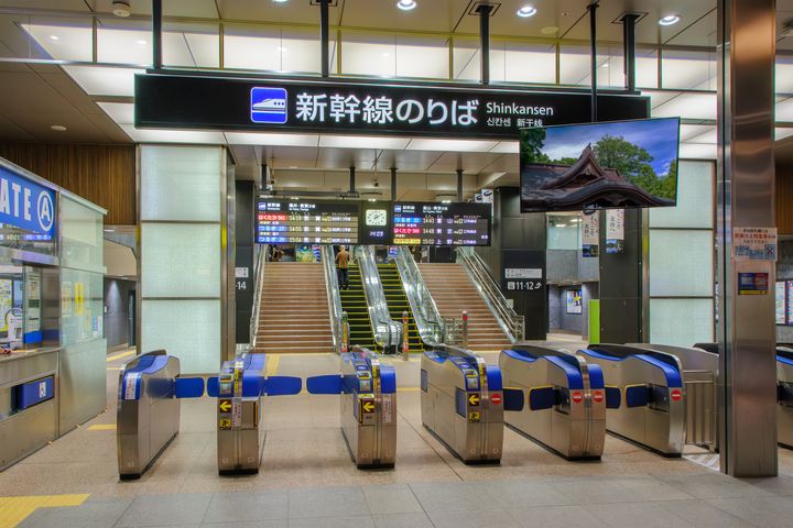 「新幹線のチケット、まだ並んで買ってる？」3月・4月の争奪戦をスマホ1分で制する、スマートな「スマートEX」活用術