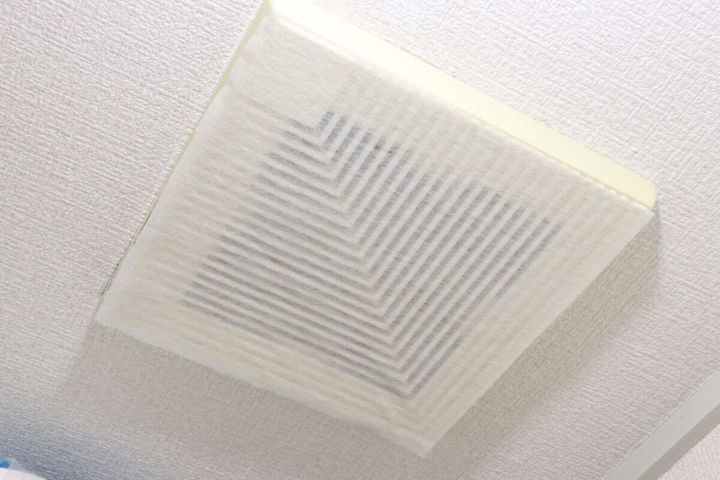 換気口粘着抗菌フィルター（日本製、30cm×30cm、角型、1枚） 使用例