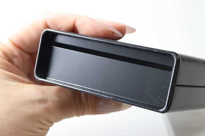 お札用貯金箱 蓋が開くタイプ 蓋の形状