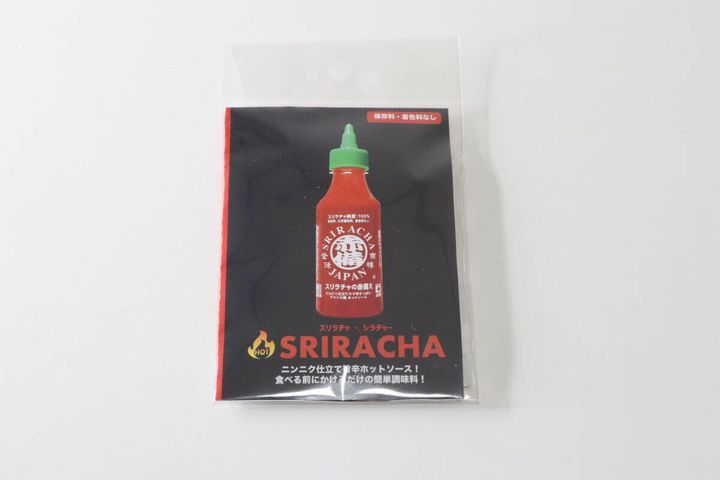 スリラチャソース（シラチャーソース） パッケージ