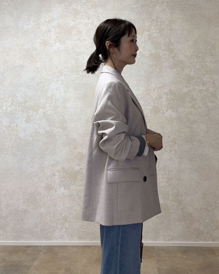 GUダブルブレストジャケット Mサイズ着用 サイドシルエット