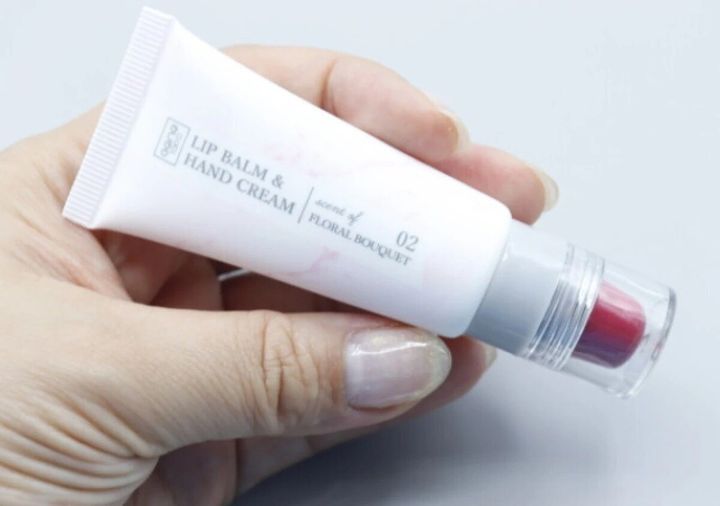 ダイソー リップアンドハンドクリーム