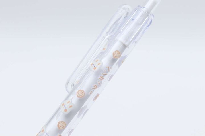 ダイソーのノック式ペンカッター（韓国スタイルラビットオンニ）デザイン