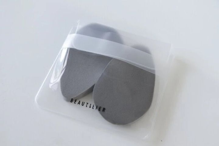 ダイソーのケース付きオイルオフスポンジ（BT）