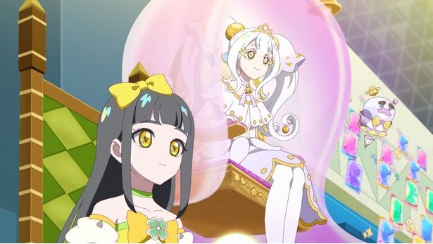 「スプリングフロートレース」にアイプリたちが大集合する『映画ひみつのアイプリ まんかいバズリウムライブ！』 [c]T-ARTS/syn Sophia/AIPRI MOVIE PROJECT 2026