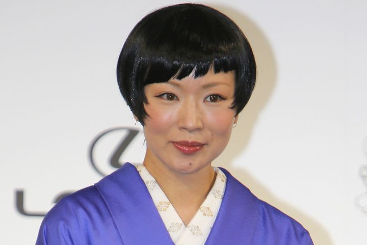 椎名林檎さん（2014年12月1日、時事）