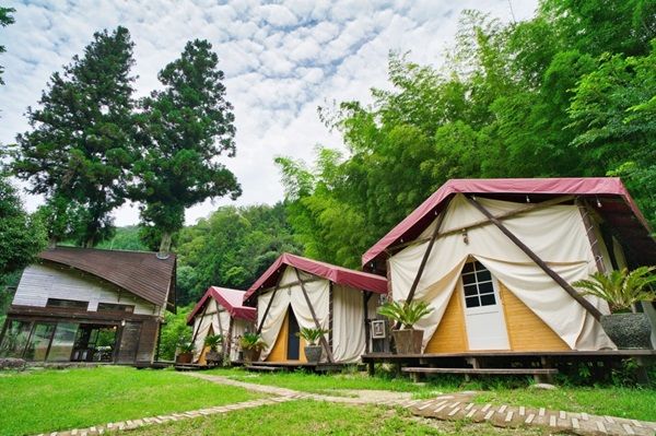 【愛知県岡崎市】グランピング施設「ウッドデザインパーク岡崎」が「キッズおたんじょうび装飾」開始！