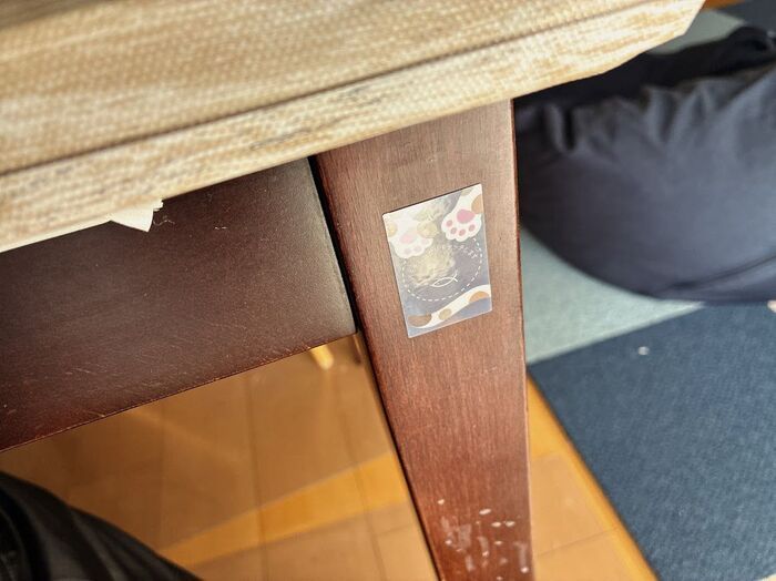 【ダイソー】ただの『猫シール』かと思ったら…いい仕事するんです♡謎の便利グッズのヒミツに迫る！