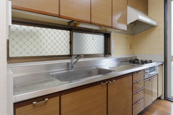 キッチン 家庭運 上がる 換気扇