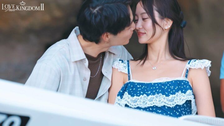 【写真・画像】元AKB48、“吉沢亮似”俳優から器用なキスを何度もされメロメロ…「恋しちゃってる」 4枚目