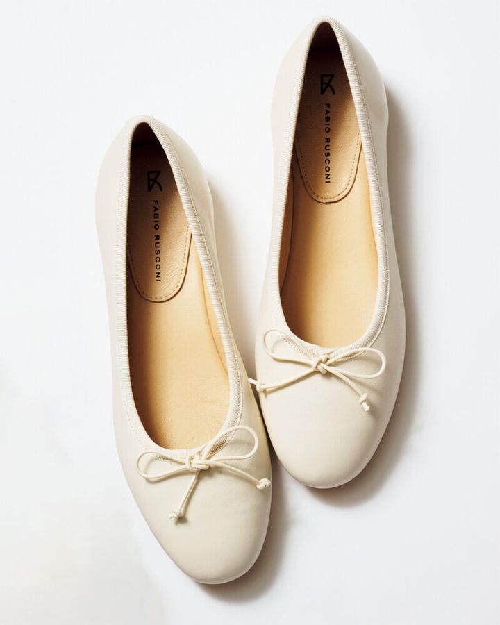 ￥35,200 ／ファビオ ルスコーニ（伊勢丹新宿本店 本館2階婦人靴）