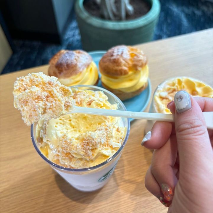 スタバ シュークリーム フラペチーノ®