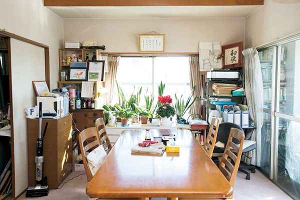 居間の片付けビフォー画像