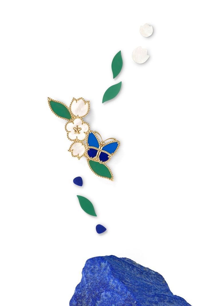 「ラッキー スプリング パピヨン」クリップ（YG×ラピスラズリ×ブルー＆グリーンアゲート×ホワイトマザーオブパール）￥1,491,600