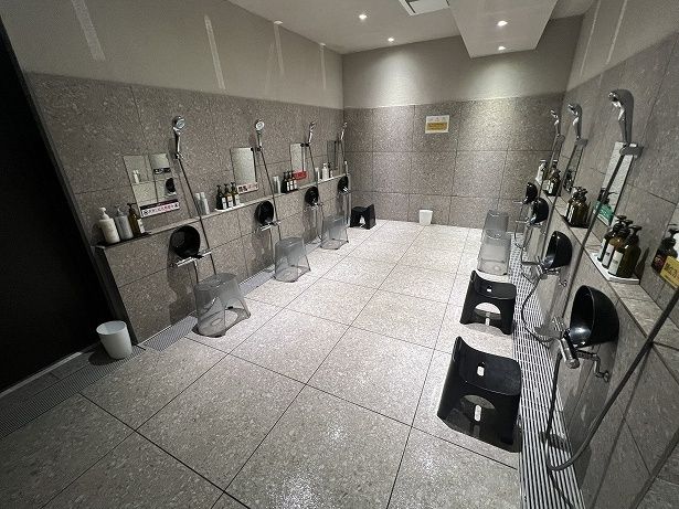 洗い場のシャワーがすべてリファというのもうれしい