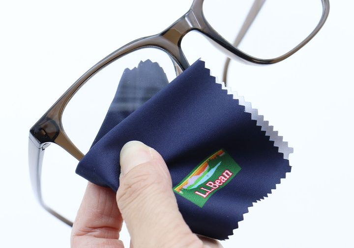 L．L．Bean調光サングラスクロスネイビー