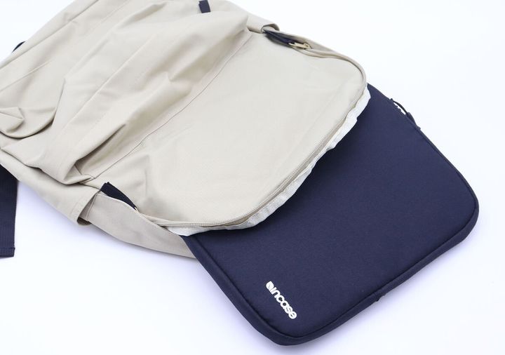 宝島社雑誌付録のMonoMax4月号増刊のIncase（インケース）収納上手になれる！マルチケース9