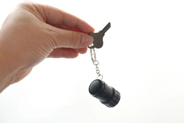 ダイソーの3LED ショートランチャーライトの使用例