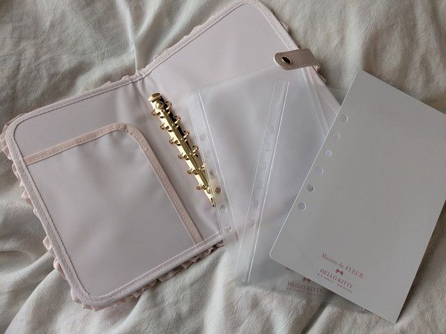 いちごマルチケース 内部