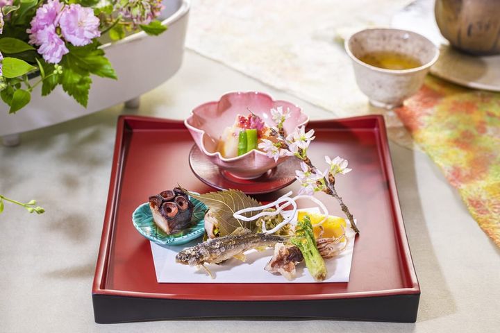 日本料理「木の花」内 鉄板割烹「山吹」季節のおすすめランチコース「春風」～春の薫りで門出を祝福～