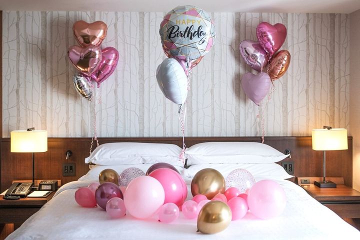 セレブレーションステイ バルーンデコレーション＆ケーキ2