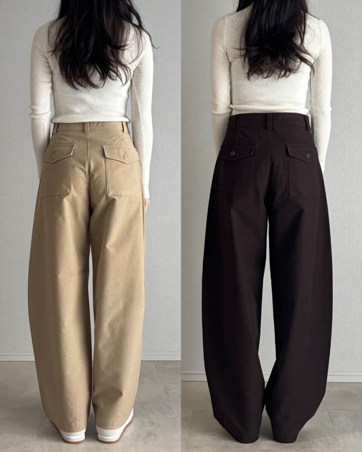 ユニクロジャージーバレルレッグパンツ XS,Sサイズ比較 背面