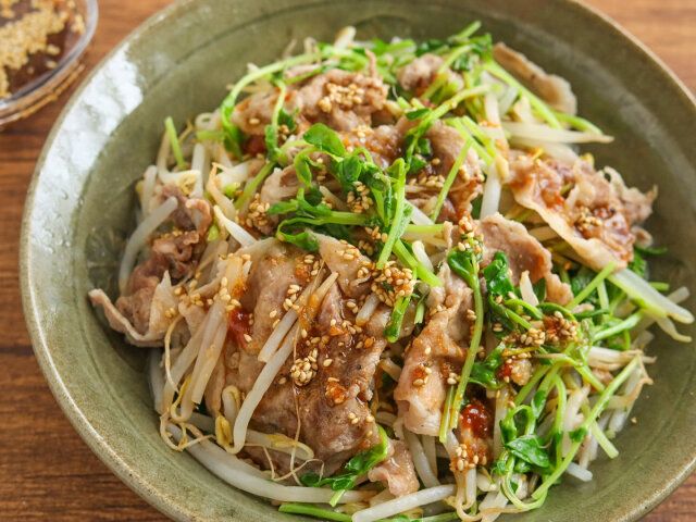 豚肉ともやしのレンジ蒸し完成