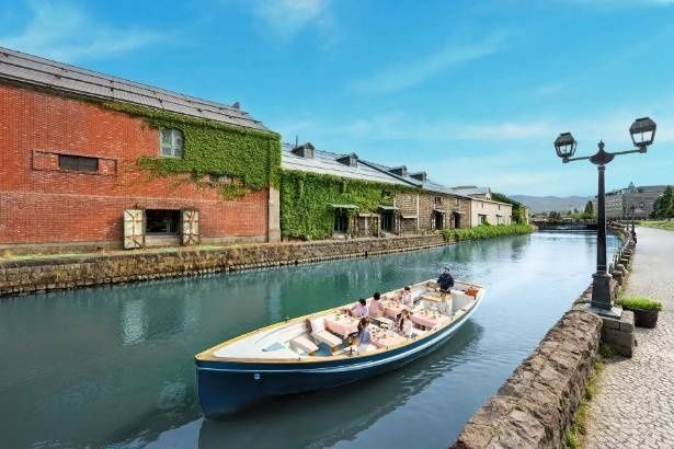 2026年4月4日(土)から6月28日(日)までの土・日・祝日限定で開催される「小樽運河アフタヌーンティークルージング」