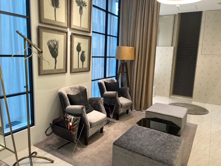 WACOAL MAISON GINZA SIX fitting room