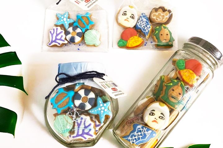 アイシングクッキー マリンモチーフ袋入り972円、 瓶入り3240円・ 宮古島ご当地 袋入り972円、 瓶入り3240円