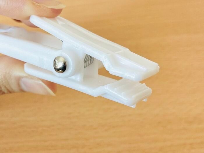 【セリア】なにこれ天才だ…！まさかの『くるくる回る洗濯ピンチ』が110円とは思えない便利さ♡