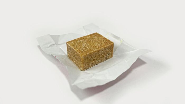 固い「コンソメ」を超簡単に粉末する裏ワザ。たった1分でできちゃった♪