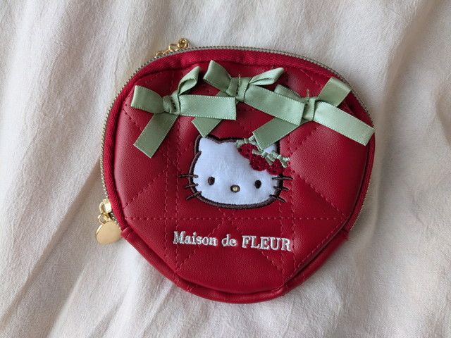 いちごチャームポーチ 全体