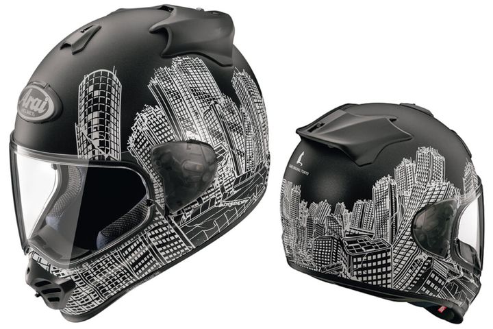 【アライ TXストラーダ】ツアークロスVがオンロード進化！“かわす性能”を極めたツーリングフルフェイス｜2026年春・編集部おすすめアイテム