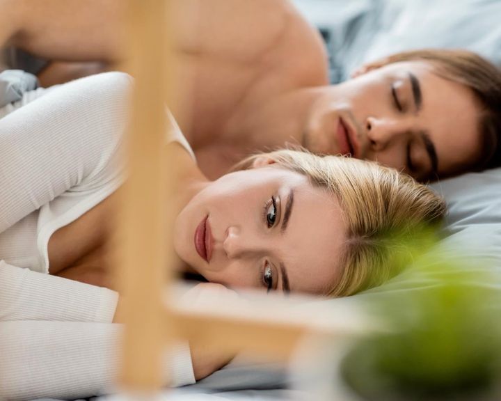 当てはまってたら要注意です。「恋愛依存」になりやすい女性の特徴