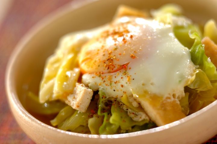 すぐできる副菜！春キャベツの卵とじ