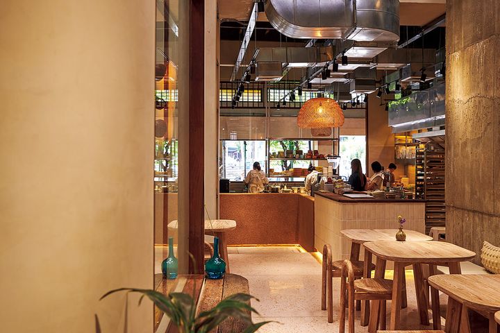 バンコク〈サート〉内観