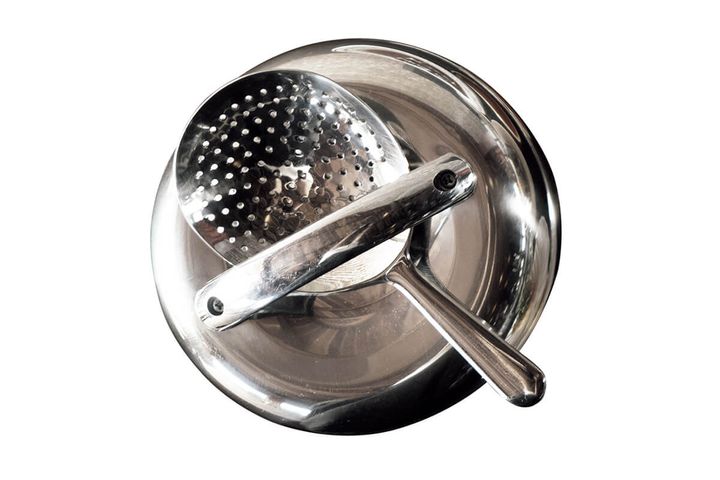 中には主役の米が入っている。