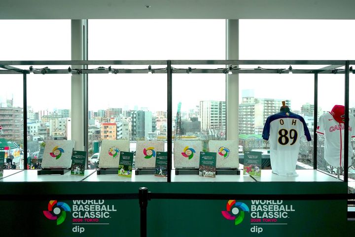 画像4: ユニフォームやサインボールなど貴重な展示も