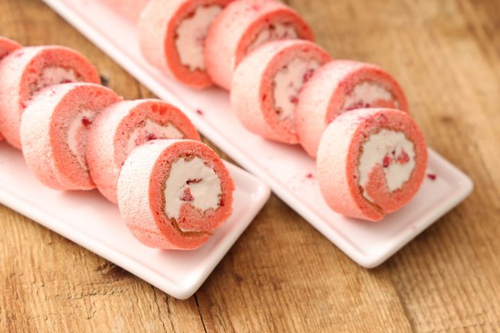 いちごのロールケーキ