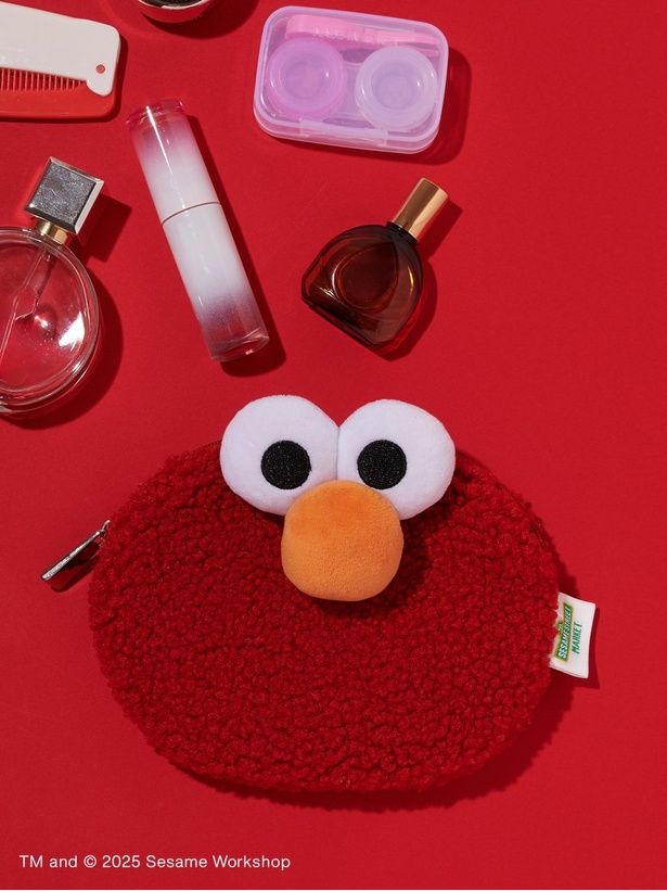 「フェイスポーチ」(2970円)