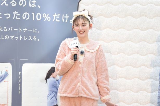 「寝っころプリ by NELL」に駆けつけたゆうちゃみさん 撮影：ソムタム田井