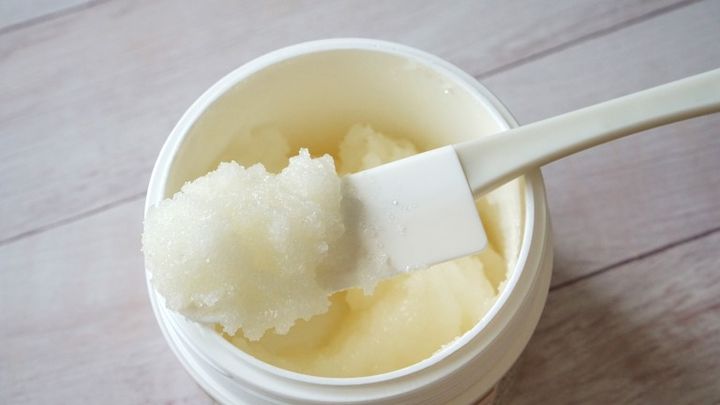 スクラブ ボディスクラブまたはリップスクラブ