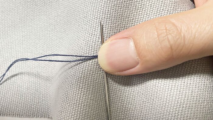 糸が短くても大丈夫！キレイに『玉止め』する裏ワザ。知っておくと超便利♡