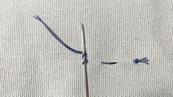 糸が短くても大丈夫！キレイに『玉止め』する裏ワザ。知っておくと超便利♡