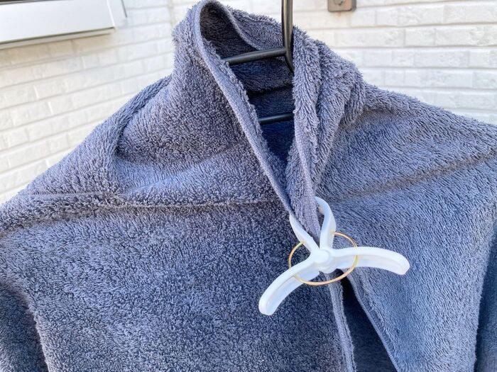 花粉で洗濯物が干せないときは！〈部屋干しの生乾きから卒業〉ハンガー干しの乾きやすいコツ3連発♪