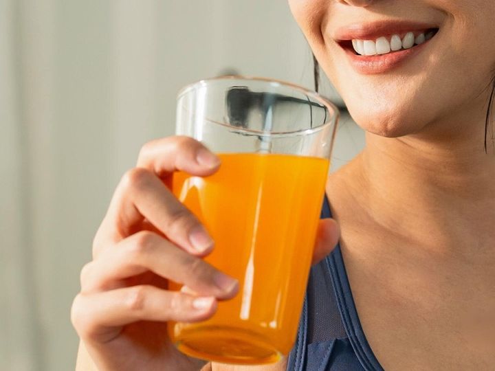 【管理栄養士が回答】ダイエット中によかれと思って飲んでいる果物ジュースが、実は太る原因になっているかもしれません。果物ジュースの注意点と、ダイエットを成功させるための正しい果物の取り方を解説します。